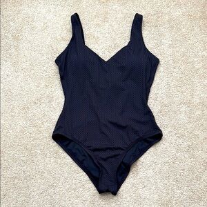 Andie V Neck Classic Black Scoop Back One Piece Swimsuit Size XL